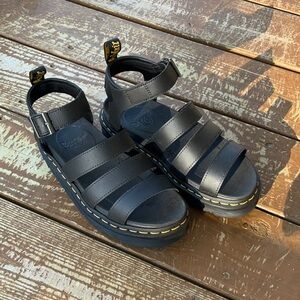 Dr.Marten Sandals